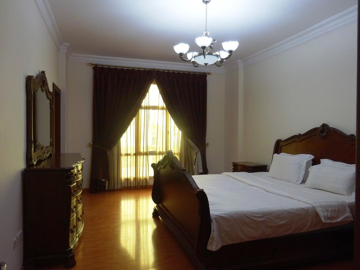 Zubara Plaza II Apartment Manama Exterior photo