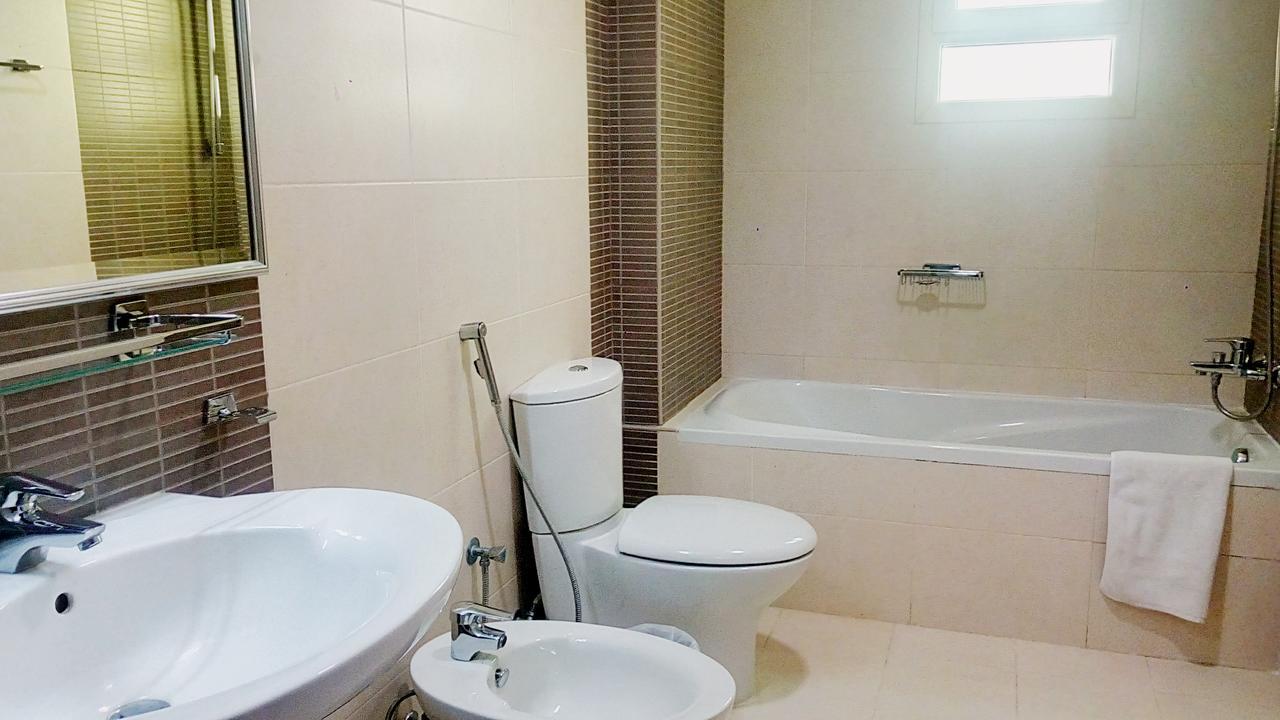 Zubara Plaza II Apartment Manama Exterior photo